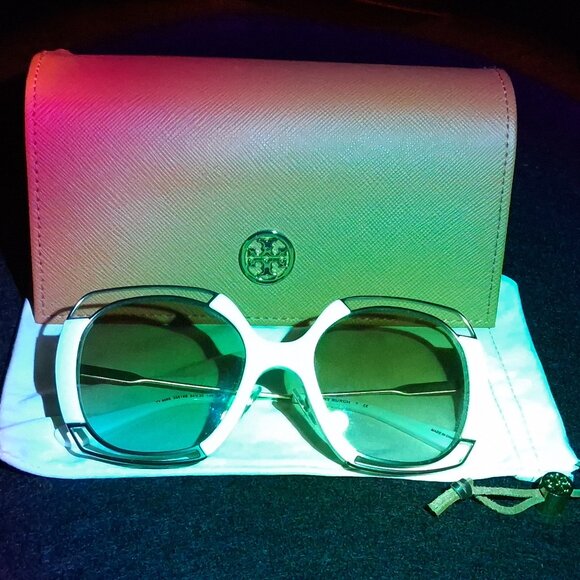 Tory Burch TY 6059 32516E Discontinued Sunglasses w/Gold Gradient Mirrored Lens main image 9